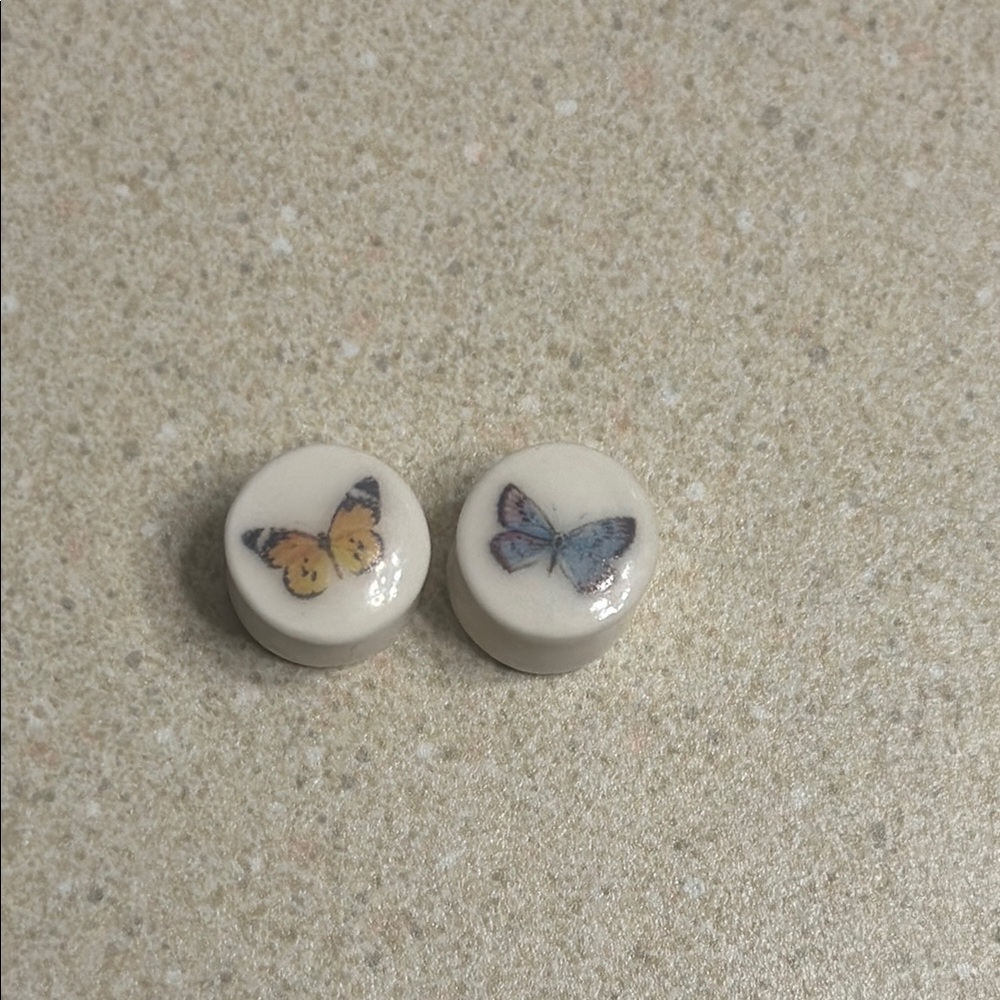 Butterfly Porcelain Plugs